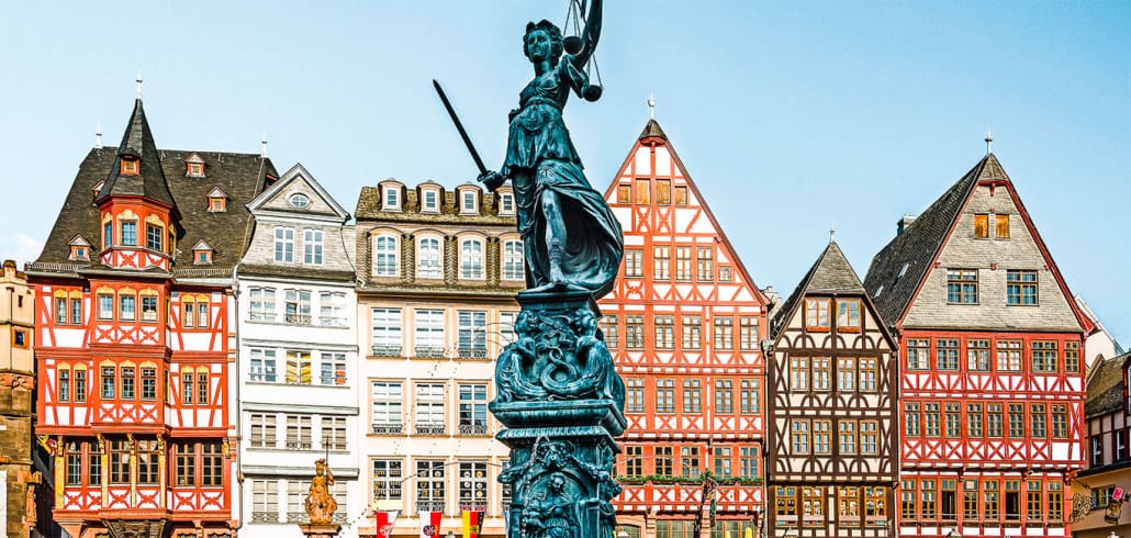 frankfurt-am-main-sehenswuertigkeiten-roemerberg-1030×490